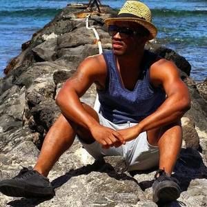 Meet your Posher, Les